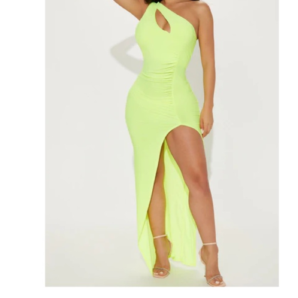 Neon dress with slit(3x)